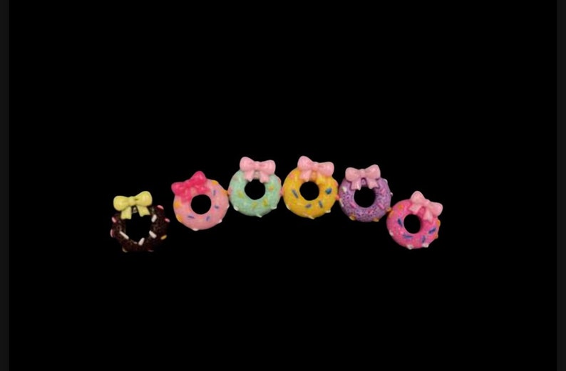 Bow Donut Stud Earrings