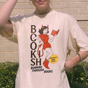 Teufel Bücherwurm T-Shirt | Buch-Liebhaber-Hemd gut gelesenes Hemd dunkle Romantik Bücher lustige Leser-T-Stück heiße Mädchen lesen Buch-Verein-Geschenke Smut-Hemd