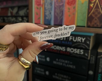Inspirerad av mörk romantik | Kommer du att vara mina fräknar för alltid? | Glitter Kindle-klistermärke | Mörk romantik | Inspirerad av Leigh Rivers