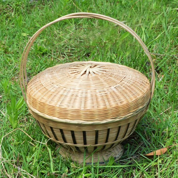 Hand-woven bamboo basket handbag