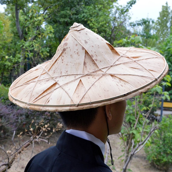 Foglie di bambù Cappello Antico Cinese Hokkien Cappello La superficie è  rinforzata e decorata con corda di canapa Diametro 17/ Profondità 6o 44 cm  / 16 cm -  Italia