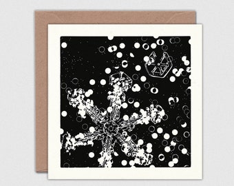 Tarjeta de felicitación con sobre PRIMERA NIEVE: copo de nieve minimalista de invierno, cuadrado, 135 mm