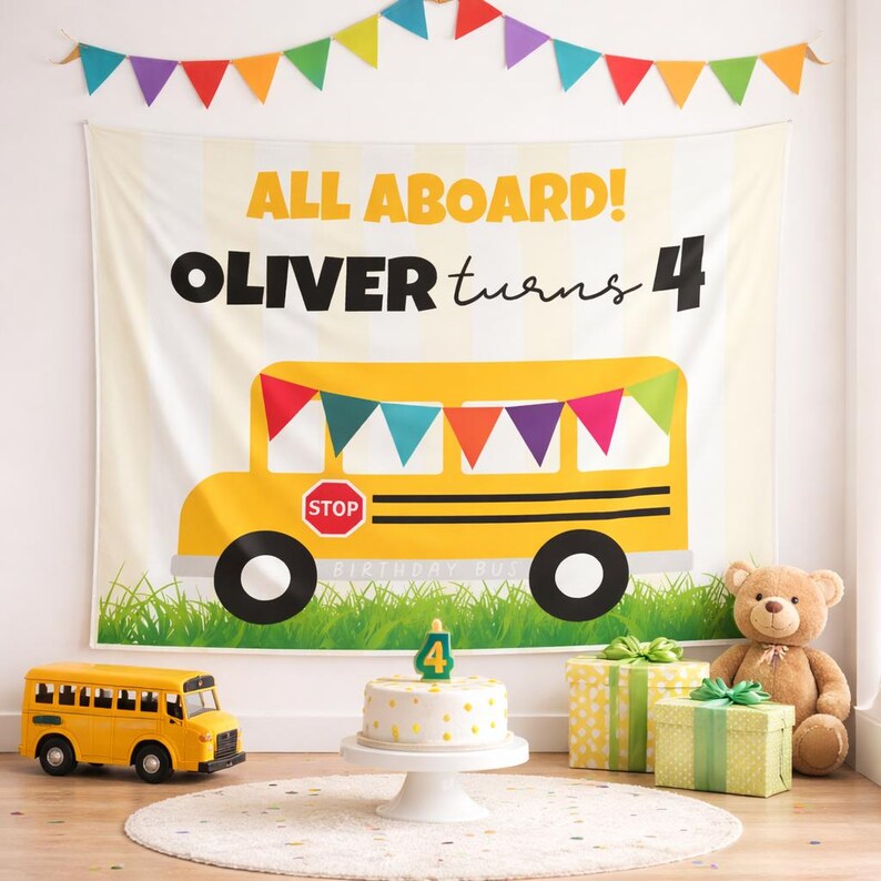Décor de toile de fond d'anniversaire de bus | Tapisserie d'anniversaire personnalisée pour enfants | Bannière d'anniversaire sur le thème du bus | Déco de fête personnalisée avec nom et âge image 6