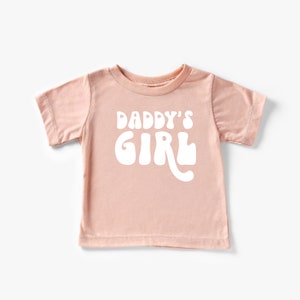 Celebrate the Bond with Daddy - Adorable &#39;Daddy&#39;s Girl&#39; T-Shirt for Kids