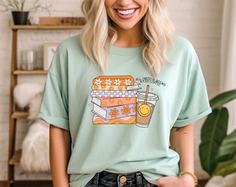 レトロな読書家Tシャツ - 必要なのは本とアイスコーヒーだけ