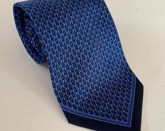 Gianfranco Ferre Men's Silk Tie, Designer Necktie, Made In Italy, 58 Inches Long, Stunning!