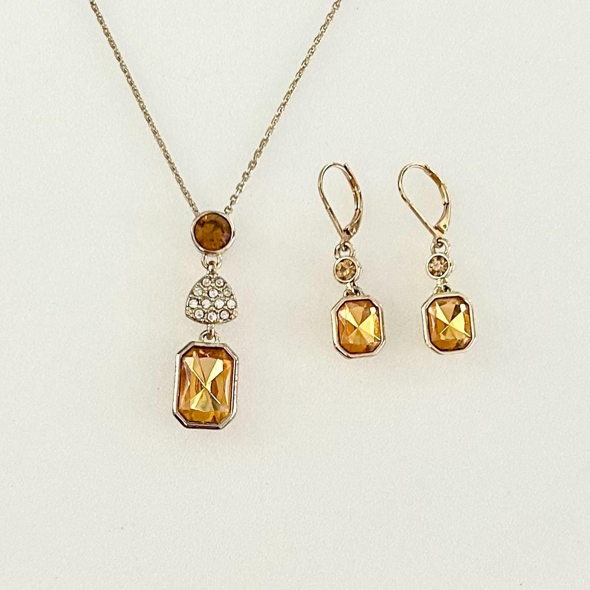 AVON SAQ Necklace and Earrings Jewelry Set Gold Tone Yellow