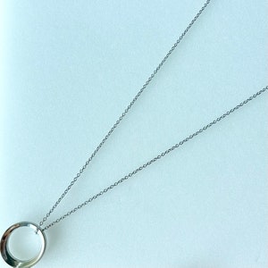 OPEN CIRCLE Graduated Thickness Silver Plated Pendant 1” Silvertone Necklace 30”