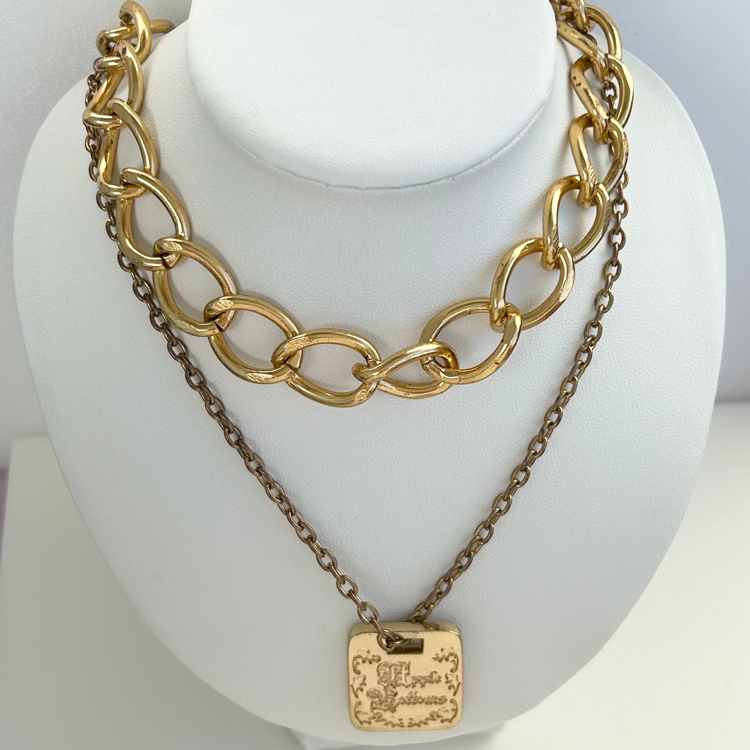 Vintage Layer Necklace 16” Gold Plated Chains Apple Bottoms