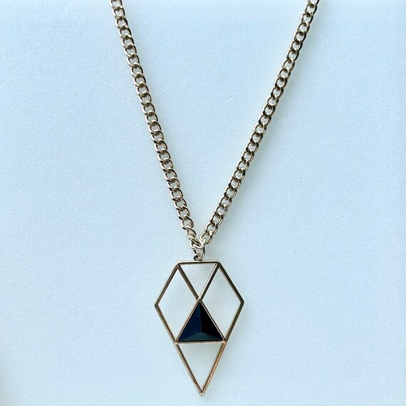 Vintage Pyramid  Acrylic Centre Triangular Design… - image 5