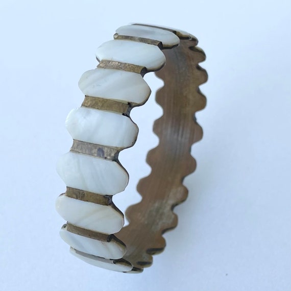Vintage Brass Bangle with Mother of Pearl Inlay 9… - image 7