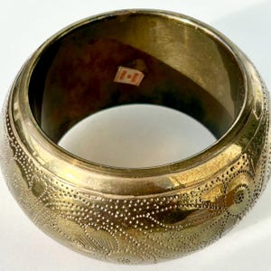 Vintage Made in India Brass Bangle: Etched Floral Design