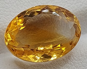 Unique dual color Citrine gemstone - faceted natural Citrine 7.00 CTS - oval 14 x 10 mm - loose yellow quartz - November birthstone