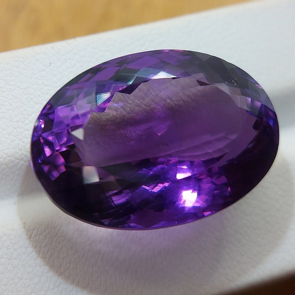 Jumbo Sized Amethyst gemstone - faceted natural purple Quartz 41.50 CTS - oval 26 x 18 mm - loose transparent stone for jewelry making