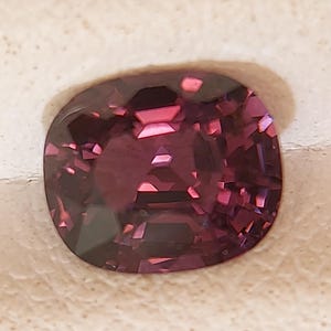 Untreated pink spinel gemstone - faceted natural Burmese Spinel 1.15 CTS - cushion cut 6 x 5 mm - loose transparent stone for jewelry making