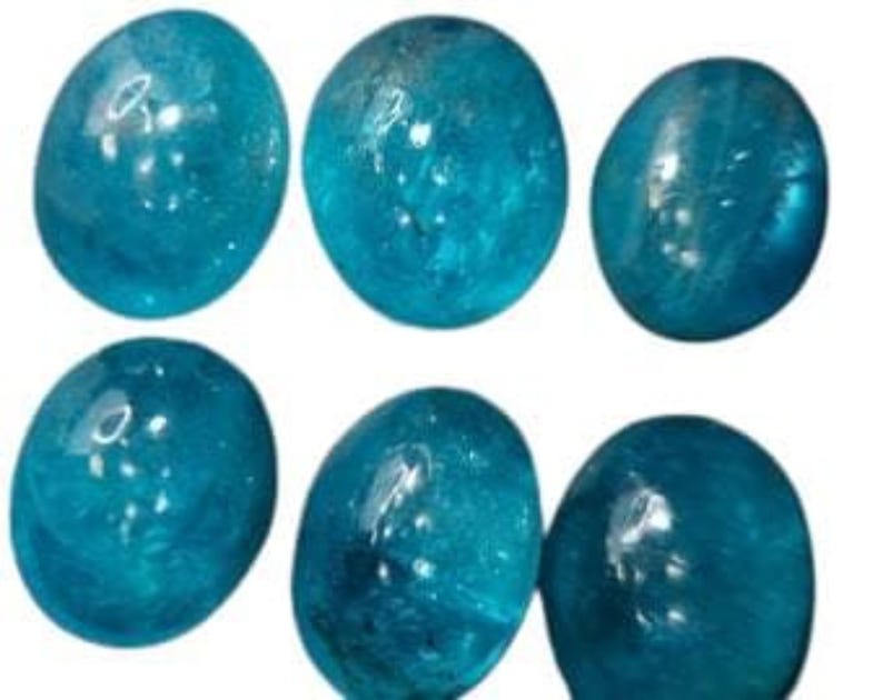 Cabochão de Apatita neon no atacado - Gema de Apatita natural azul-esverdeada solta, 55,00 quilates - 6 formatos ovais de 14 x 11 mm - Pedra extraída da terra africana imagem 1