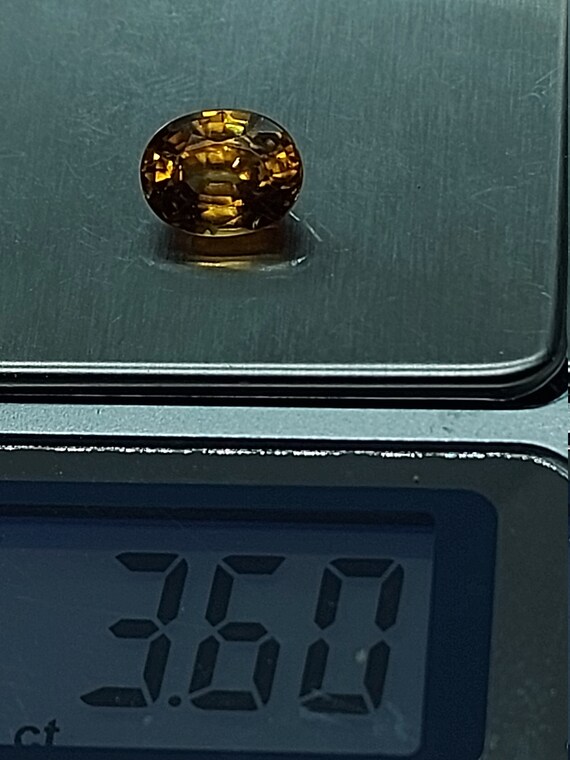 高品質のジルコン宝石 - ファセットカットの天然ゴールド宝石 3.60 CTS
