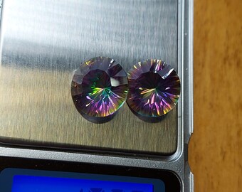 豊かな色合いのミスティッククォーツ宝石 - ファセット加工された