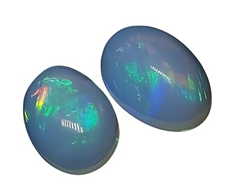 Paire de pierres précieuses d'opale welo naturelle - cabochon d'opale blanche non traitée 3,85 CTS - forme ovale 11 x 8 mm - opale de feu d'Éthiopie - fournisseur canadien