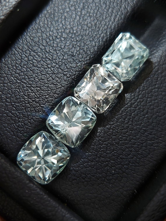 4 green Kunzite gemstones - faceted natural Spodumene 10.20 CTS - cushion cut 7 mm - loose wholesale transparent stone for jewelry making
