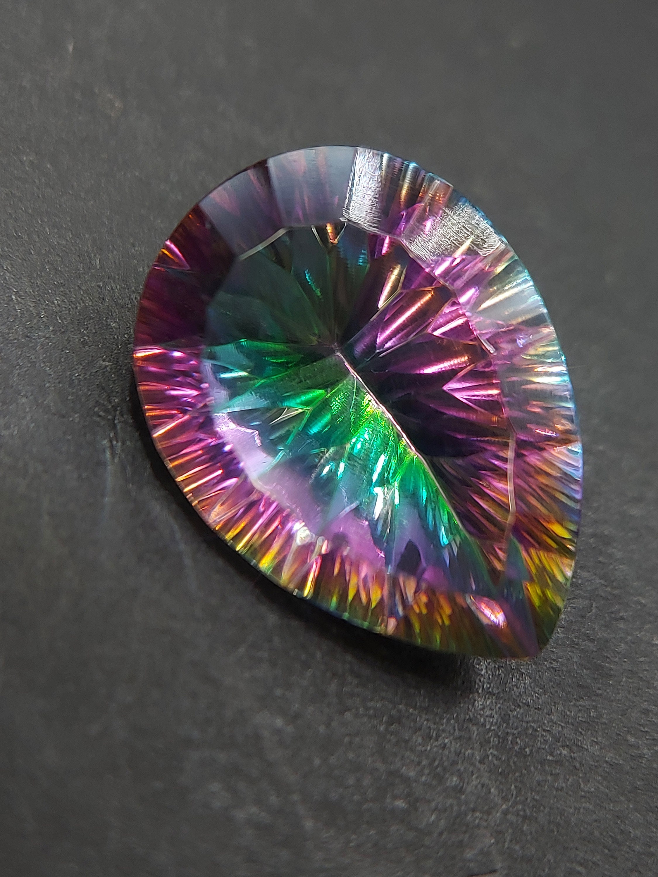 Pierre Précieuse Rainbow Mystic Topaze Ovale 40 Ct - Certifiée, Naturelle, Belle Qualité