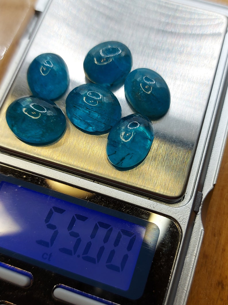 Cabochão de Apatita neon no atacado - Gema de Apatita natural azul-esverdeada solta, 55,00 quilates - 6 formatos ovais de 14 x 11 mm - Pedra extraída da terra africana imagem 10