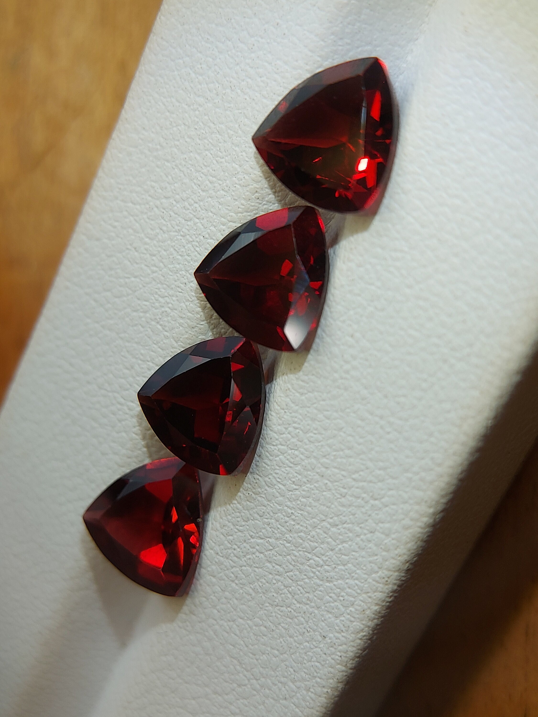 4 Bright Red Garnet Gemstone - Faceted Natural Garnet 11.15 CTS