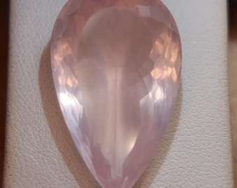 Glittering rose quartz gemstone - faceted natural pink Quartz 35.00 CTS - pear shape 29 x 18 mm - loose transparent stone for jewelry making