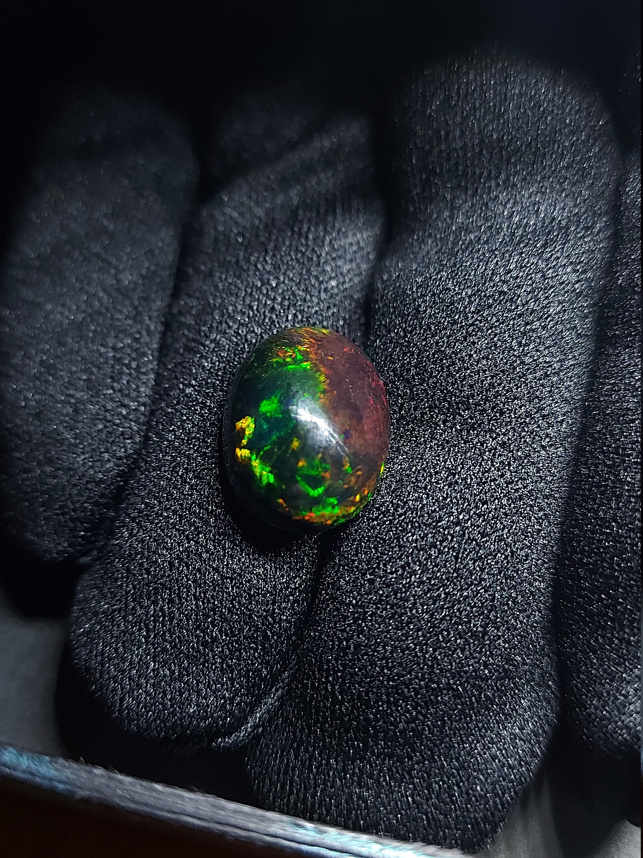 Cabochon Opale Noire D'Éthiopie Naturelle 7 Carats - Forme Ovale 20x12x5 Mm - Welo Fire Opal Polie