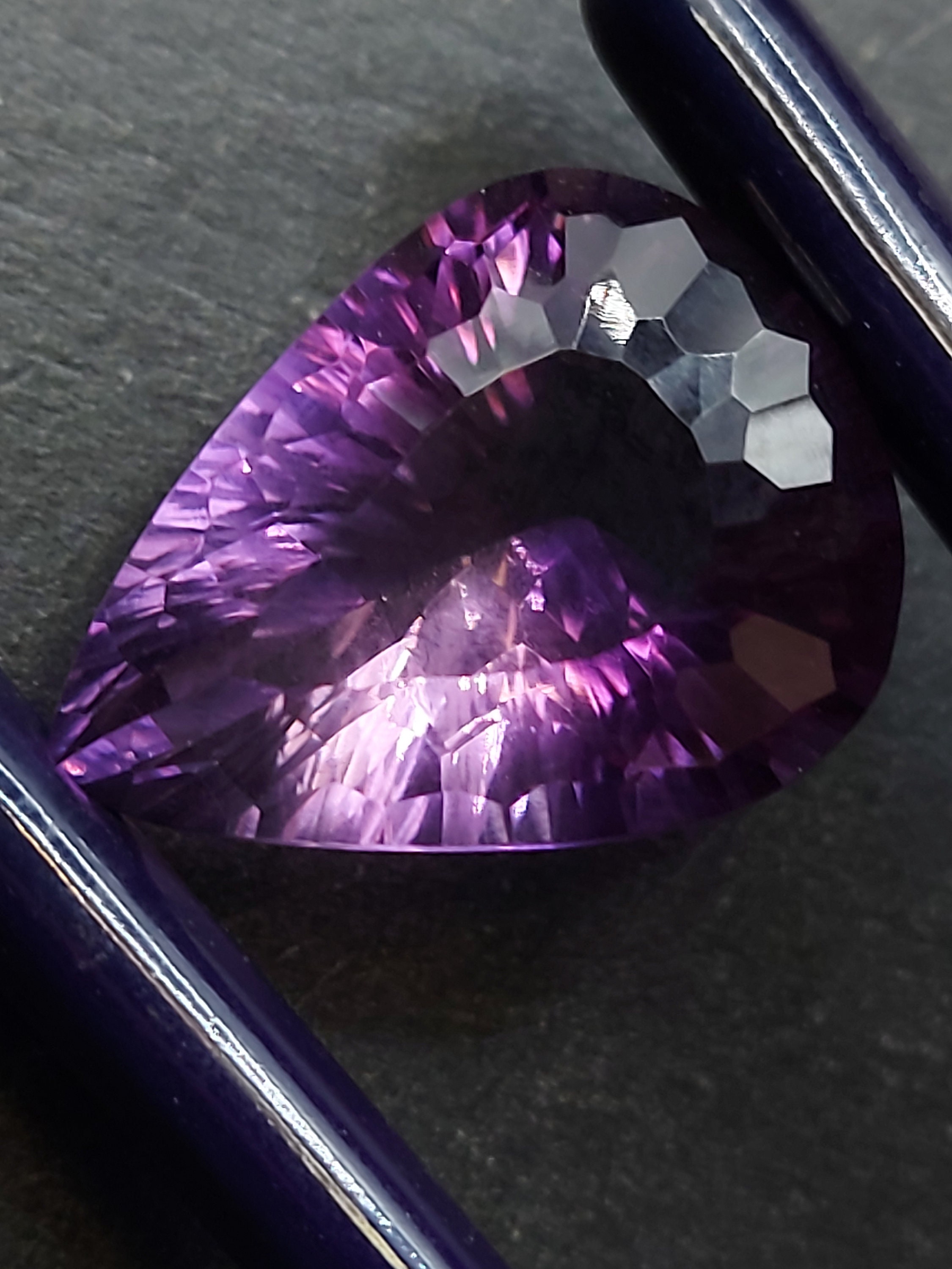 Lot De 4 Améthystes Facettées Poire 3 Mm + 1 Offerte !