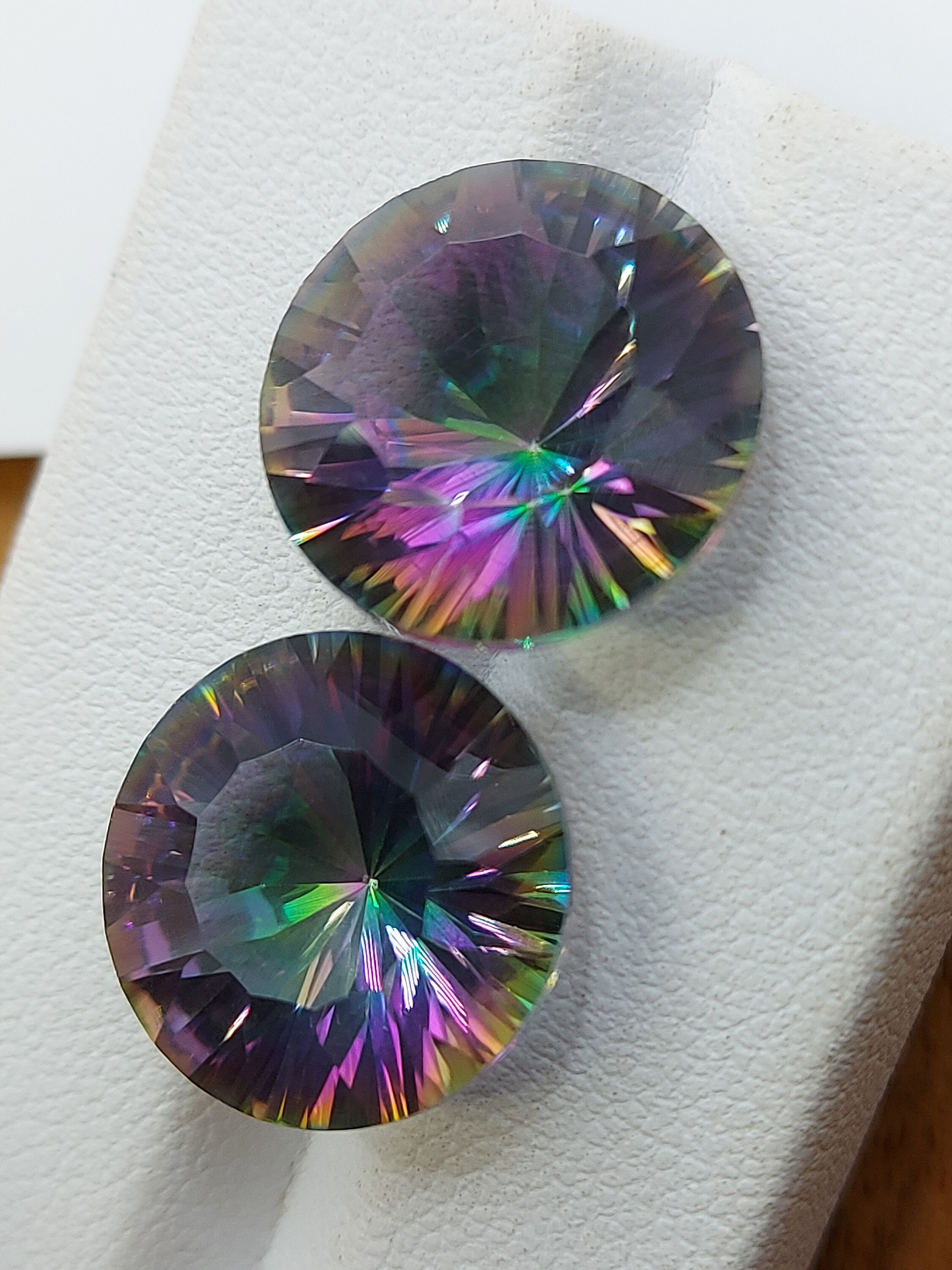 Mystic Rainbow Quartz Gemstones – 12x10mm Oval Cut AAA Quality