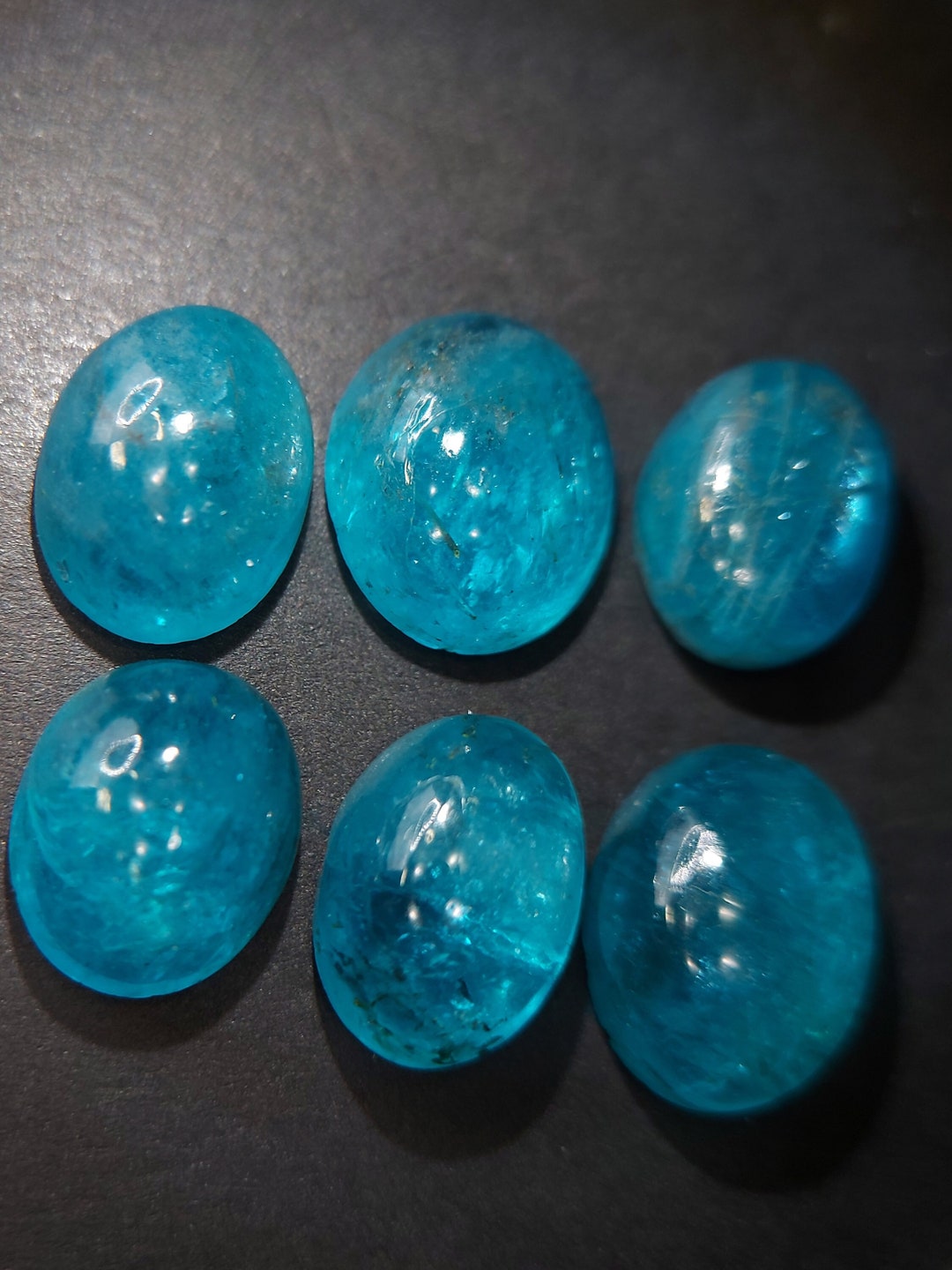Natural Neon Apatite Gemstones - 2.50 Mm Round Cut, Vivid Blue, 2 Pieces - View #3