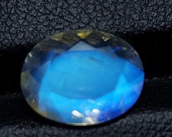 Top grade Moonstone gemstone - faceted natural Orthoclase feldspar 2.80 CTS - oval shape - loose transparent stone for jewelry making