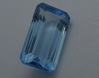 Natural topaz gemstone -  faceted loose blue topaz 11.25 CTS - emerald shape 17 x 9 mm - Swiss blue stone - Canadian supplier