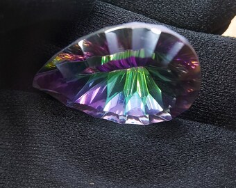 レインボークォーツ26mm丸玉/Iris Quartz