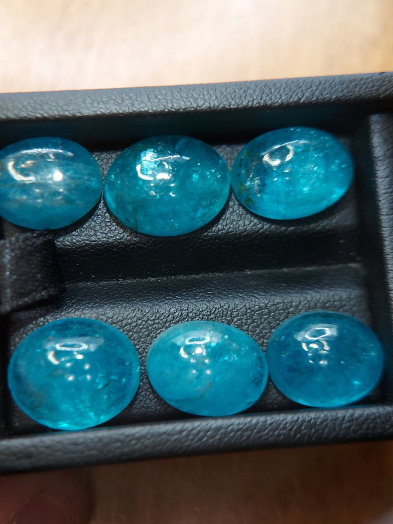 Cabochão de Apatita neon no atacado - Gema de Apatita natural azul-esverdeada solta, 55,00 quilates - 6 formatos ovais de 14 x 11 mm - Pedra extraída da terra africana imagem 5