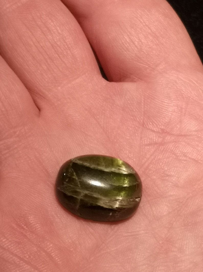 Large Cats eye Tourmaline gemstone - natural Tourmaline cabochon 20.85 CTS - oval shape 20 x 15 mm - Chatoyant Gemstone image 8