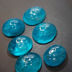 Cabochão de Apatita neon no atacado - Gema de Apatita natural azul-esverdeada solta, 55,00 quilates - 6 formatos ovais de 14 x 11 mm - Pedra extraída da terra africana imagem 4