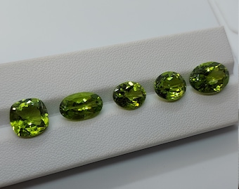 Glowing natural Peridot gemstone - faceted loose Peridot  20.90 CTS - 5 piece pkg deal - August birthstone - stone for jewelry making