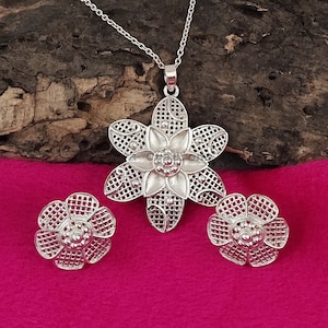 Flower Statement Jewelry Set, 925 Sterling Silver, Bridal Jewelry, Flower Necklace Studs, Wedding Set, Classic Jewelry Set, Gift for Her