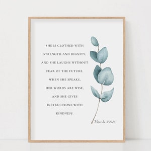 Proverbi 31:25-26 Wall Art, Botanical Bible Verse Poster, Christian Wall Art Sign, Stampa delle Scritture per il regalo della festa della mamma, Download digitale