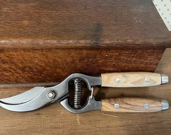 Stainless Steel Garden secateurs with wooden handle