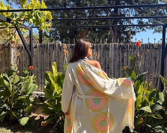 Kimono de muselina de algodón orgánico, pareo bohemio con estampado de mandala hecho a mano.