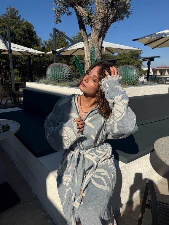 Hooded Muslin Kimono Robe – Turtle Print Turkish Cotton Beach Cover-Up