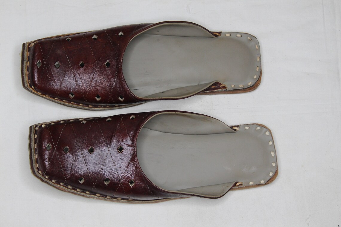 mojri design for man