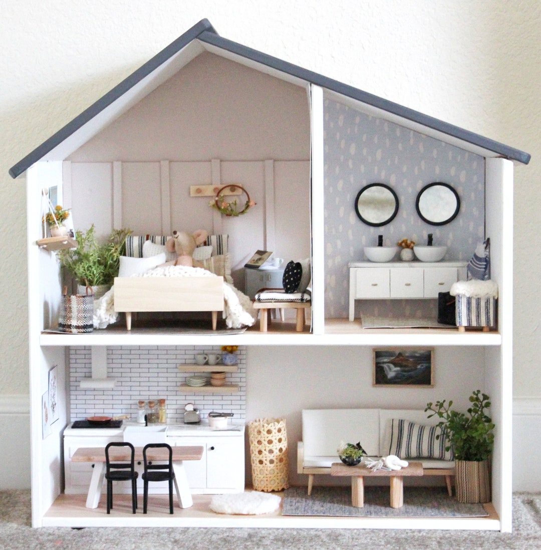 Casa delle bambole Ikea completamente arredata: casa delle bambole in legno  in miniatura con mobili e accessori in scala 1:12 -  Italia