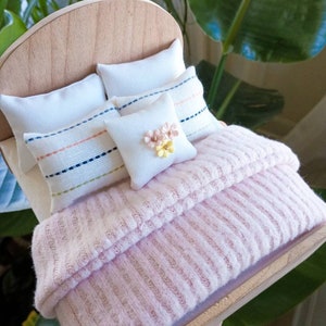 Miniature wooden bed with pink floral bedding. Dollhouse bed with pink bedding, pillows and miniature blanket-Maileg mice. Modern farmhouse image 2
