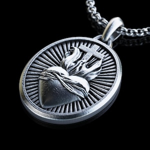 Collar de plata personalizado del Sagrado Corazón, colgante cristiano del Sagrado Corazón, anillo del Salvador para hombre, accesorios cristianos, regalo para hombres religiosos.