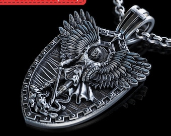 Handgemachte Erzengel St. Michael Halskette, Silber Schild Erzengel Anhänger, St. Michael Silber Herren Anhänger, religiöses Geschenk für Männer