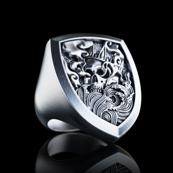 Personalized King Skull Silver Ring, Handmade Silver Skull Shield Ring, Biker ring,Skull Ring, Anarchist Punk Gothic Skull Ring,Memento Mori